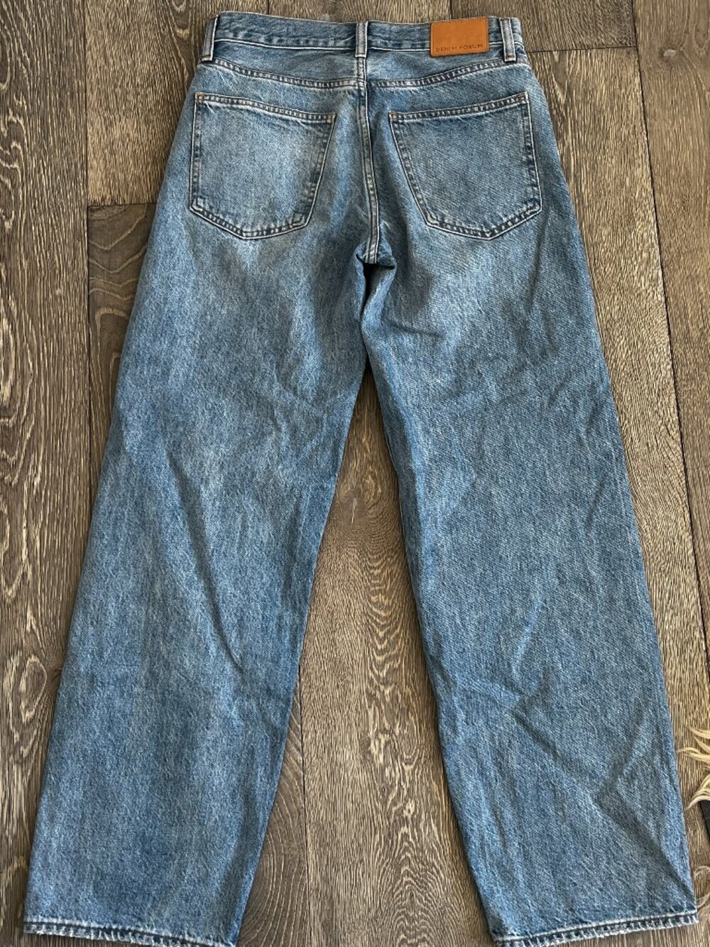 Denim Forum classic straight leg jeans 💙
